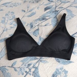 Splendid Black Seamless Wireless Bra